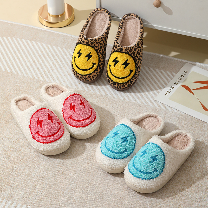 Pantofole da casa con stampa l - Soft Plush Doll recensione e prezzo